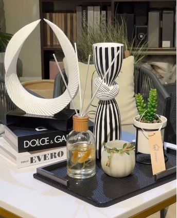 Coffee table decorations
